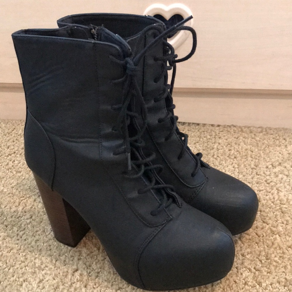 Black boot high heels